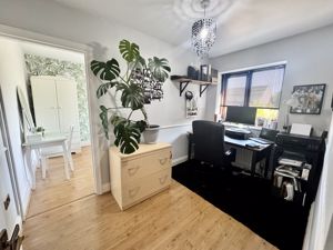 Photo 27- click for photo gallery